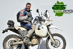 014-Ingo mit Motorrad nachher