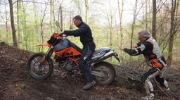 023-16042016 Bergung der 950 Super Enduro