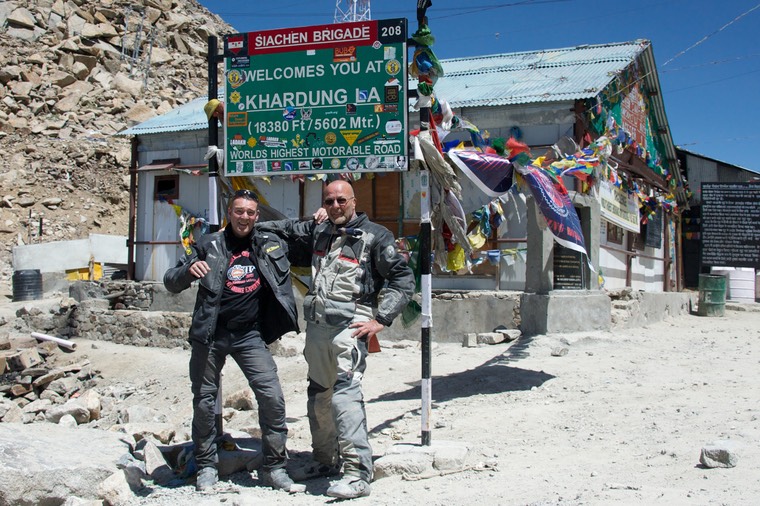 Khardung La-Indien-Ladakh-5602m-2013